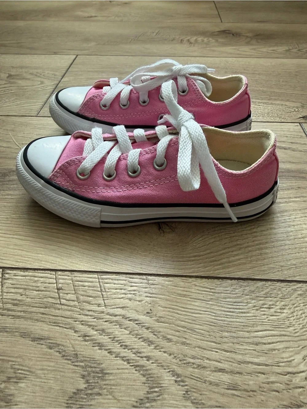 Kids Converse Chuck Taylor Allstar OX Low Top Sneakers